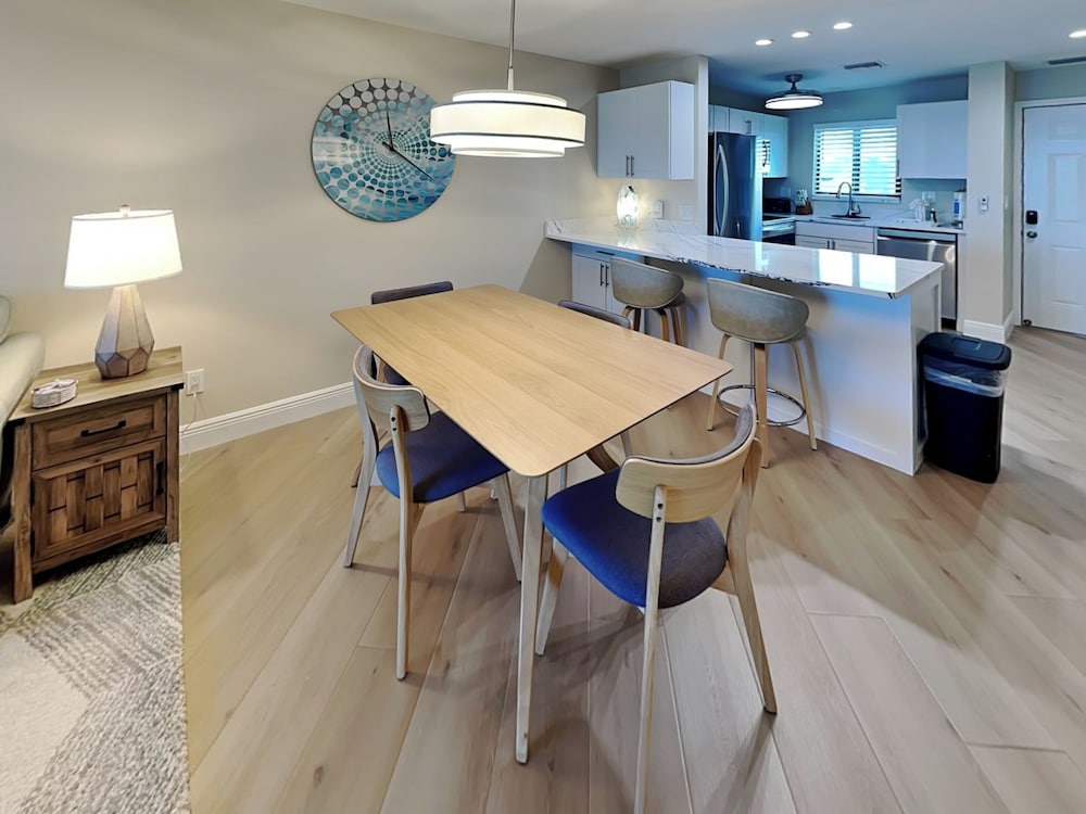 Seaside 5 by Distinctive Beach Rentals
