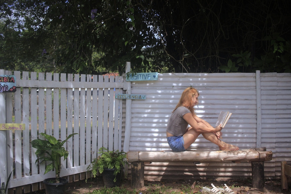 Off Ocean Hostel