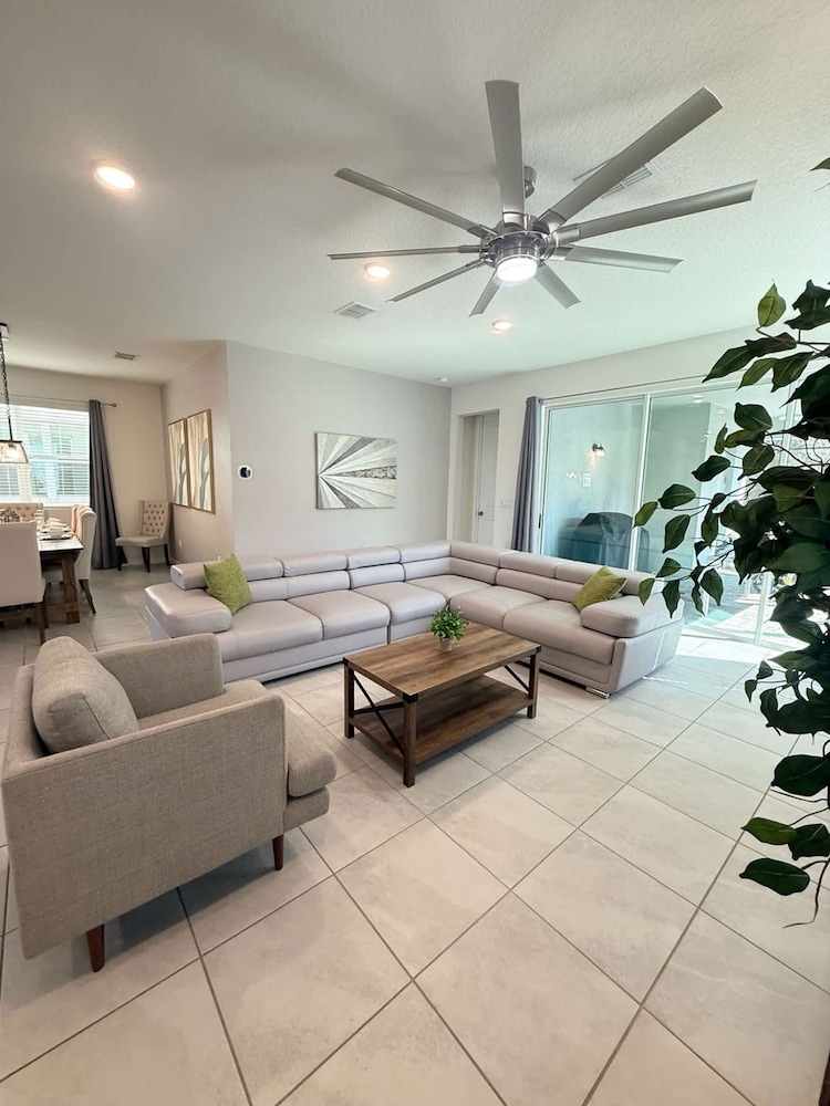 Upstay - Modern Family Home w Pool Solara Resort