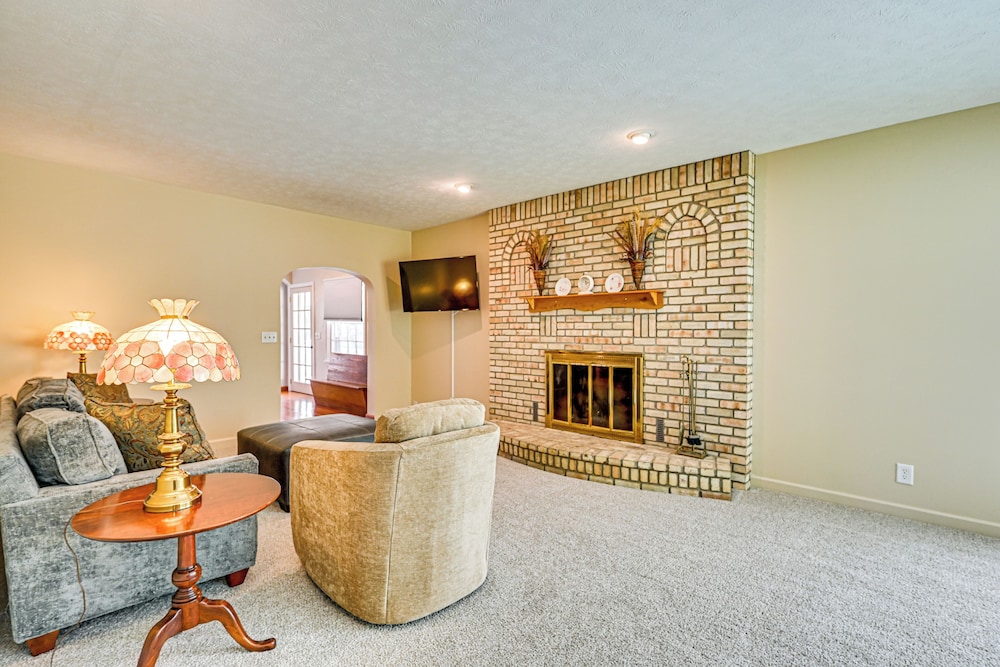 Rural & Private Dover Retreat: Close to Wineries!