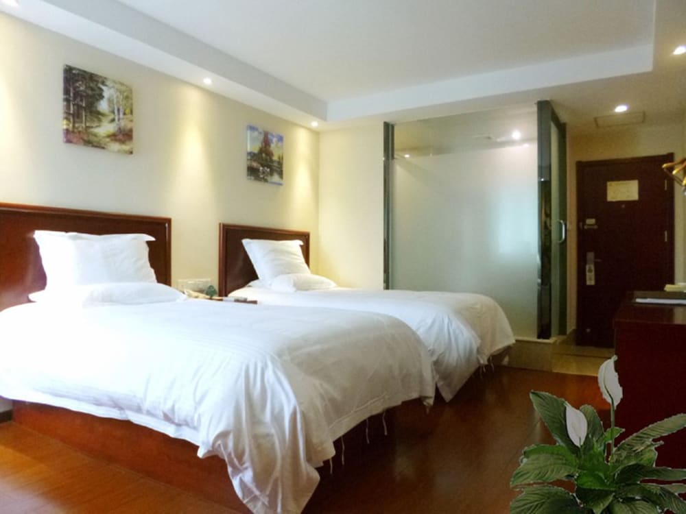 GreenTree Inn Yulin Jincheng Commercial Building Shell Hotel