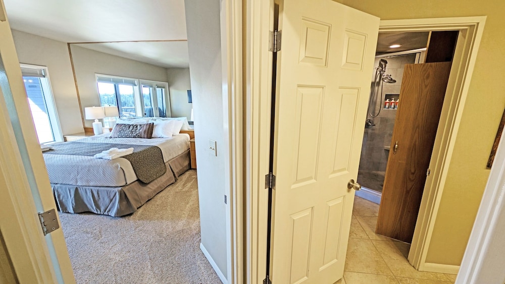 Mt Bachelor Village 324 A Sr 1 Bedroom Condo