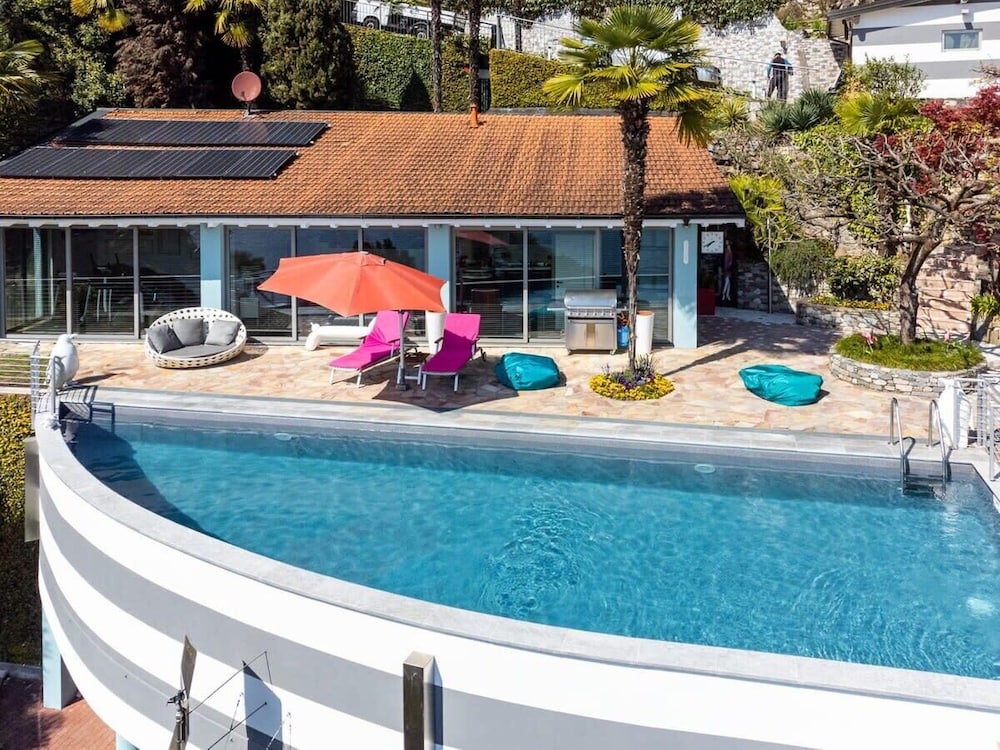 Pallanza Villas