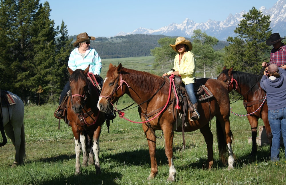 Moran Vacations - Heart 6 Ranch - Property Image 55