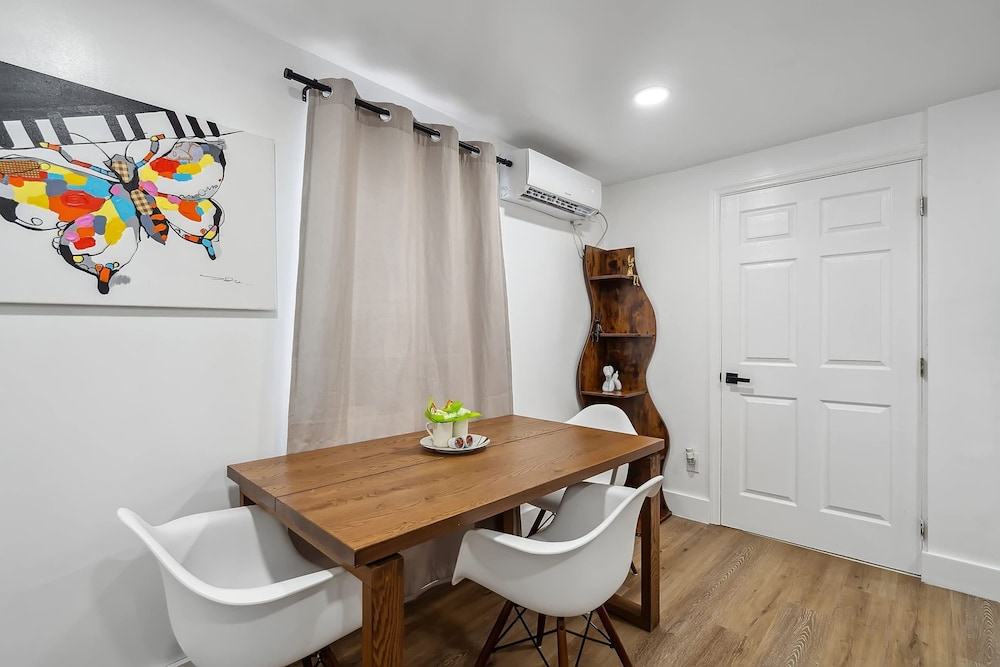 Casa Roselle 3 in Hollywood
