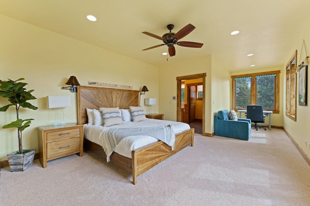 High Lowe 4 Bedroom Home