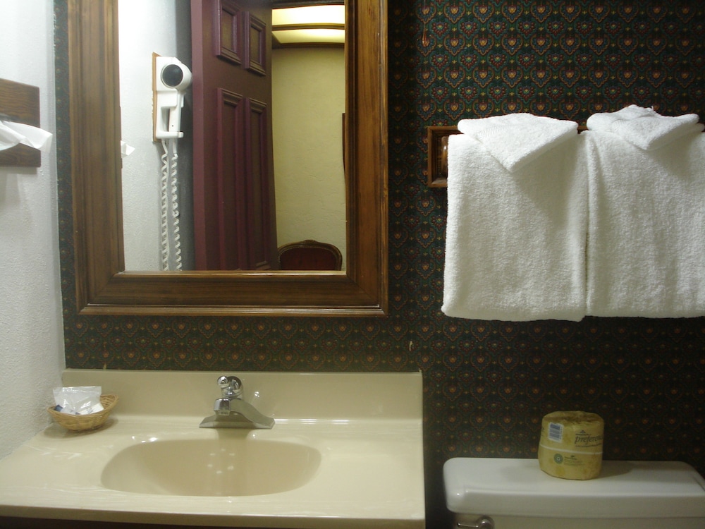 Sequim West Inn
