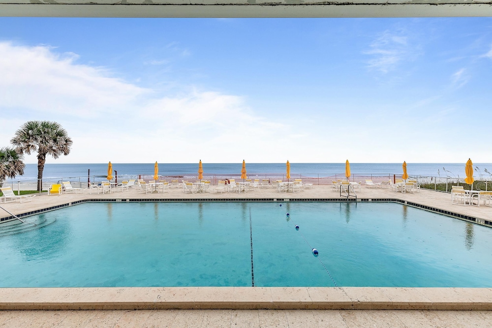 Smyrna Beach Club 818b
