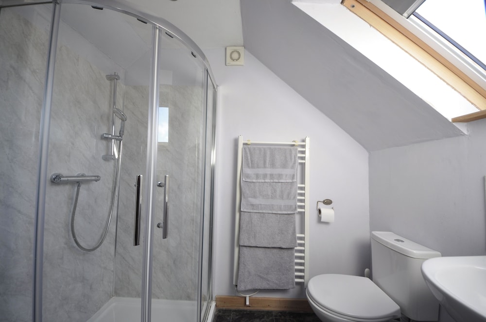 The Chalet is pet Friendly on a Farm Near Malvern