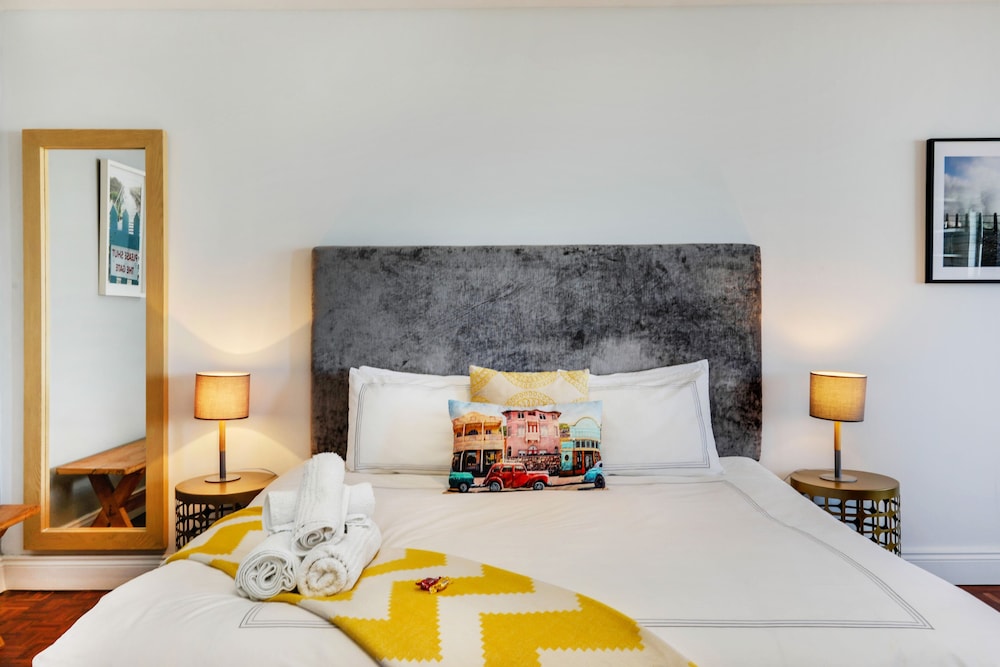 Mouille Point Apartment