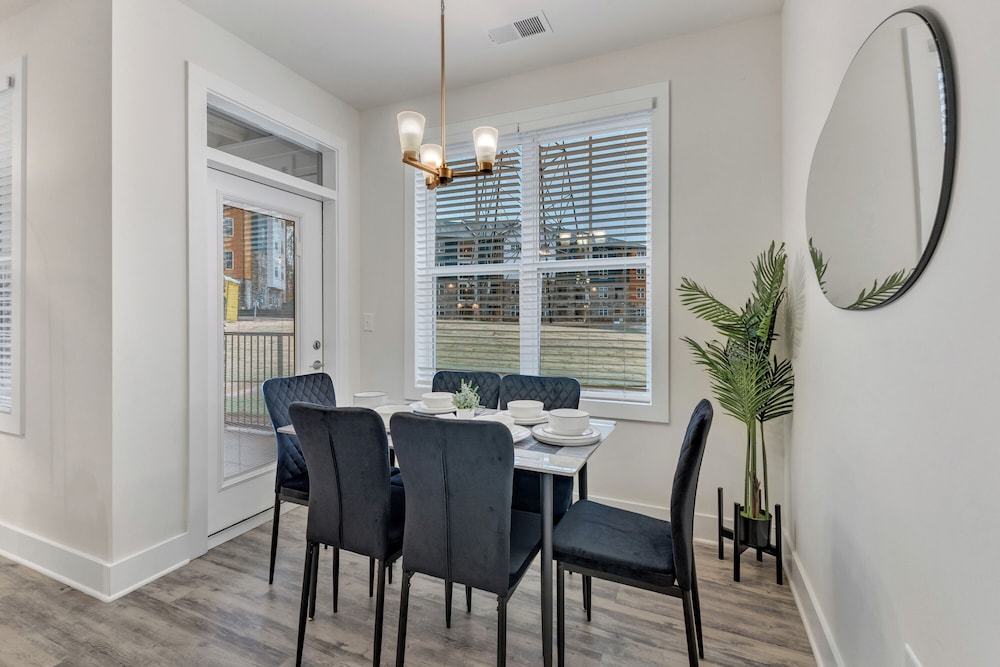 Luxe 3BR Suite Mins to Downtown Durham