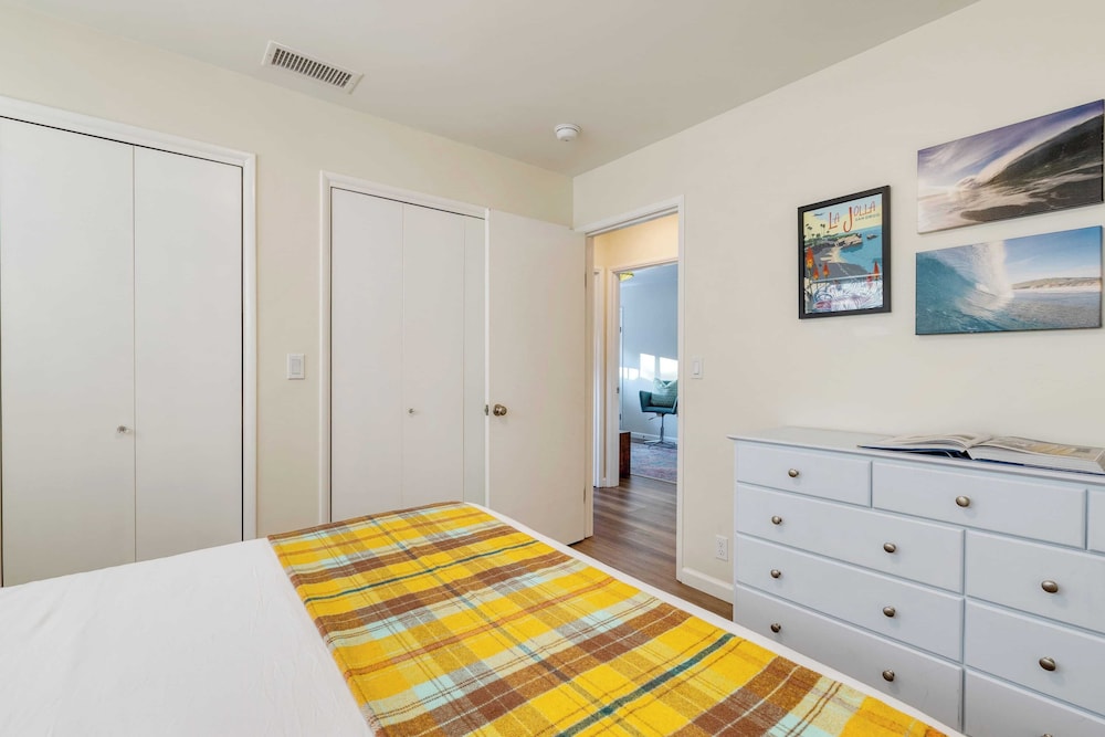 Hummingbird Haven by Avantstay Dog-friendly, Near the Beach, Huge Yard+hot Tub