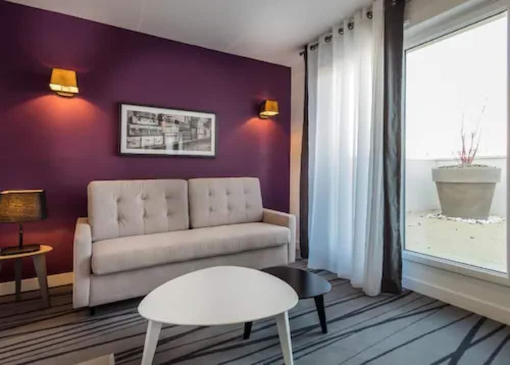 Nemea Appart Hotel Quai Victor Tours Centre