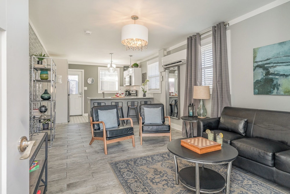 Urban Pearl-2 Bedroom & Private Patio-in Midtown