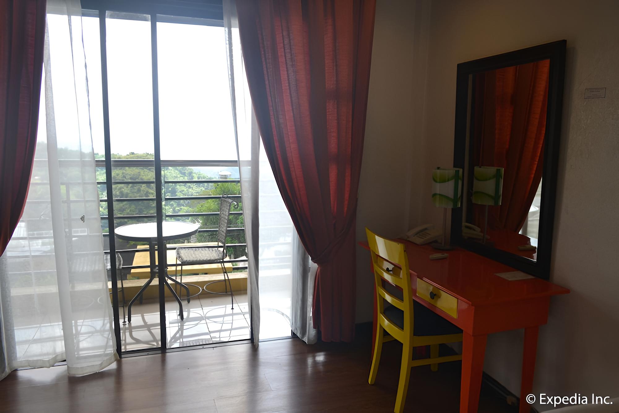 Tagaytay Econo Hotel
