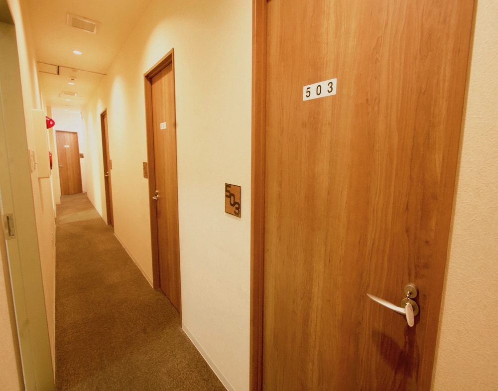 Osaka Guesthouse Nest - Hostel