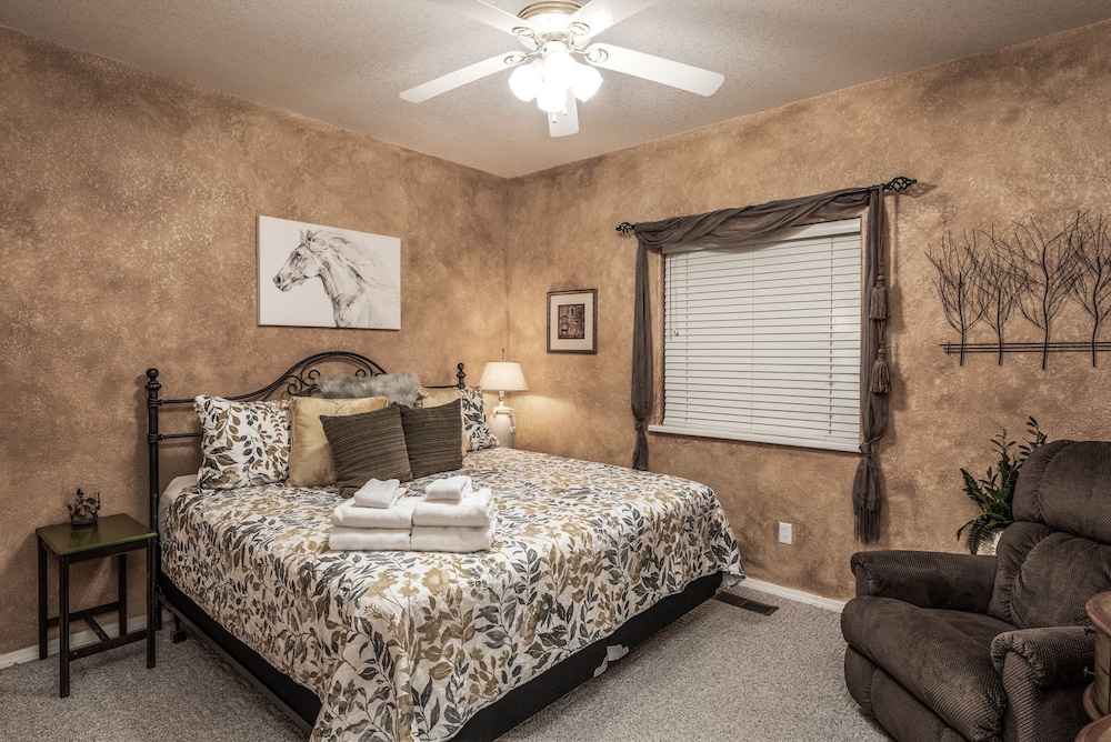 Cozy Timbers by Ruidoso Vacation Rentals view 4