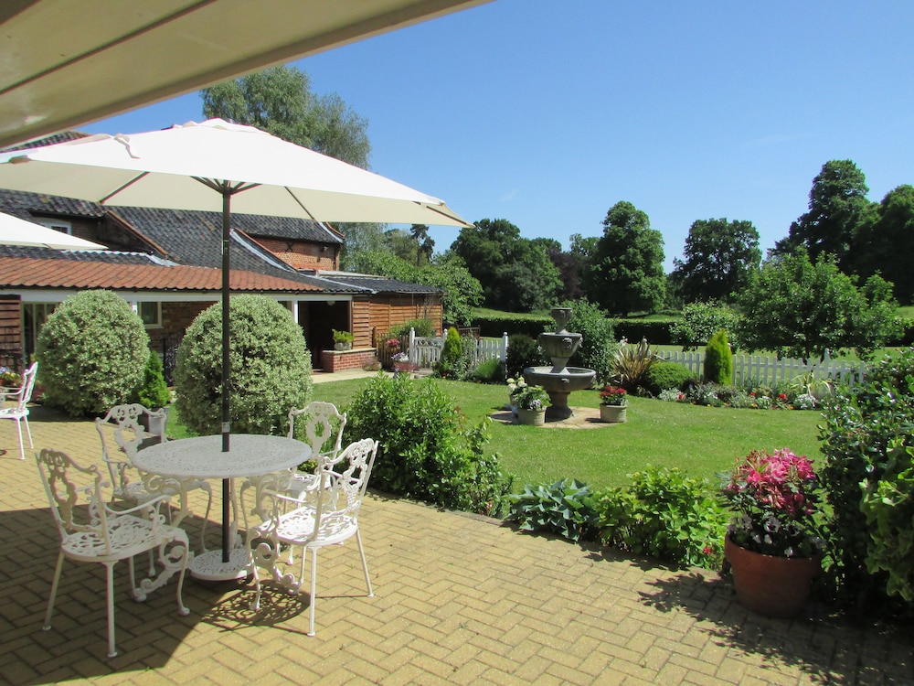Great Yarmouth Vacations - Decoy Barn - Property Image 24