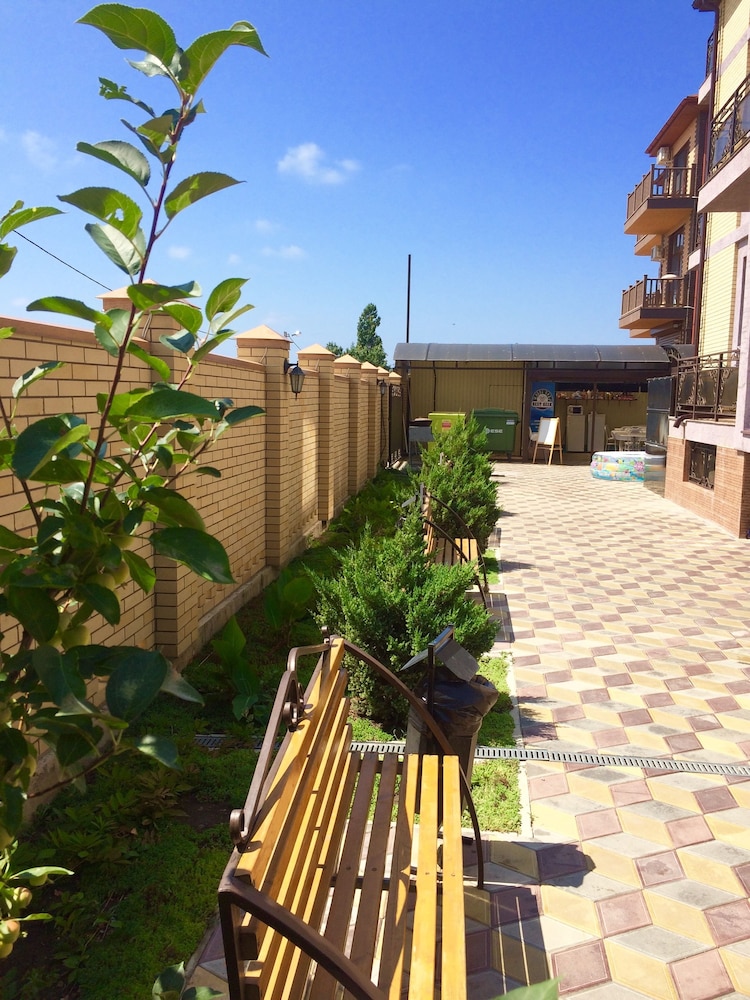 Guest House Radost