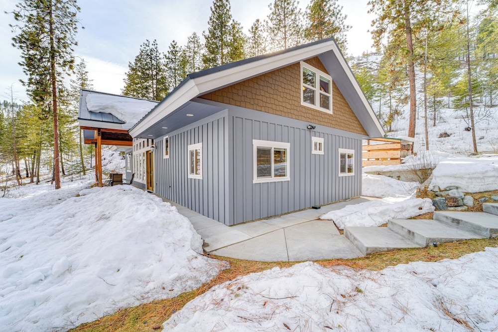'chelan Mountain Retreat' Chalet w/ Fire Pit!
