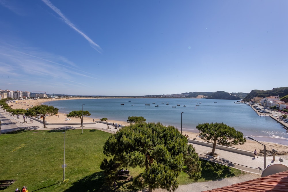 Cais in S o Martinho do Porto
