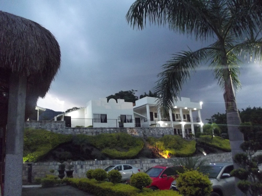 Hotel San Jose