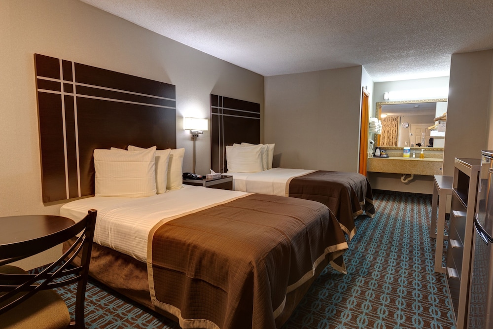 Deluxe Inn Fayetteville - I-95 Exit 49
