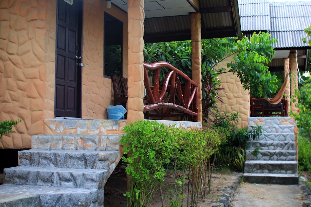 Moon Paradise Resort