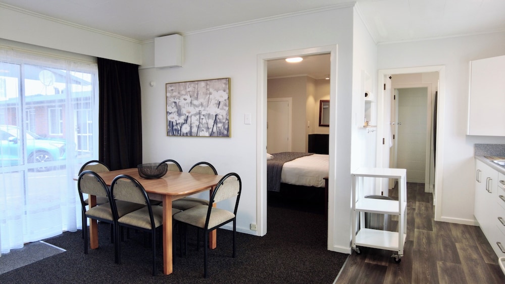 Moana Court Motel