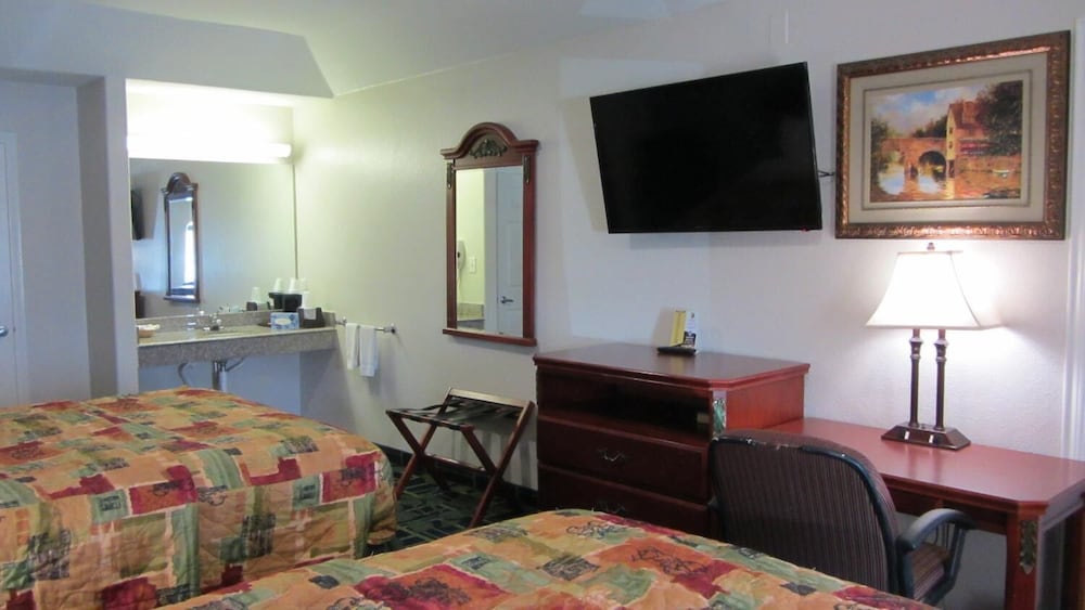 Regency Inn - Property Image 15