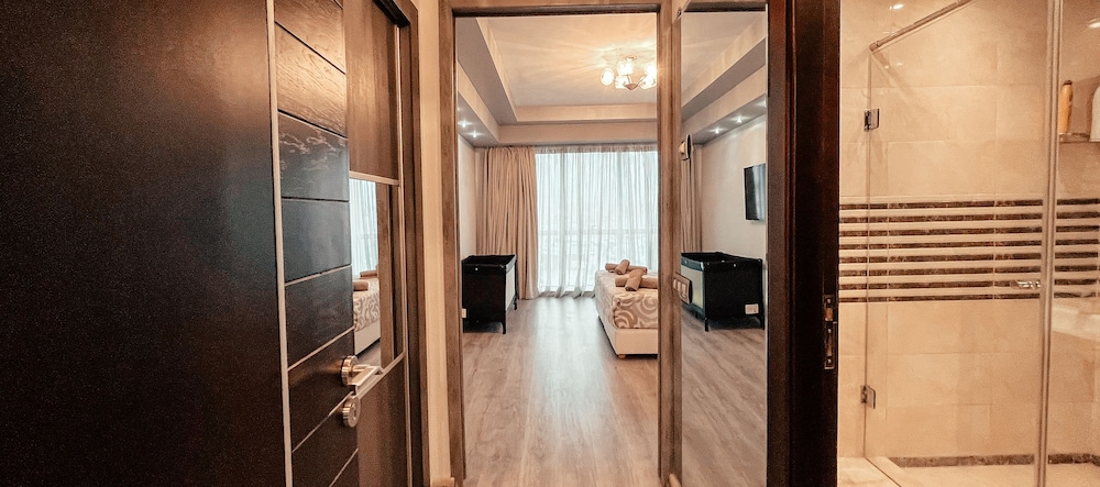DELUXE MIRAFLORES DUPLEX