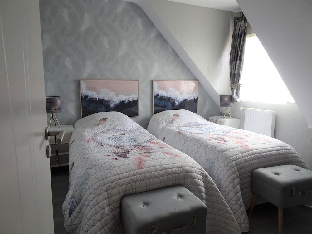Chalet Near Cap Frehel With Coastal Views