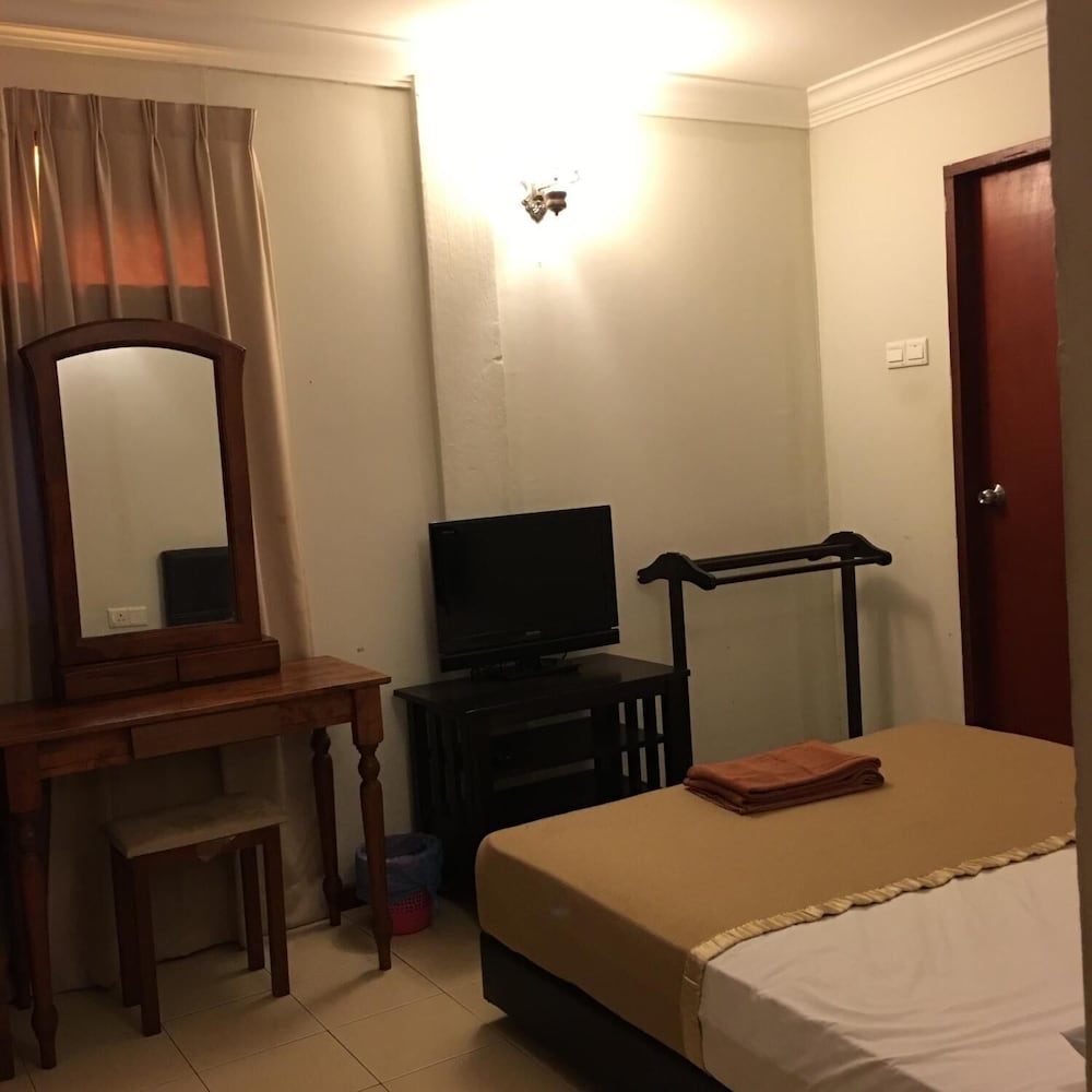 Traders Villa