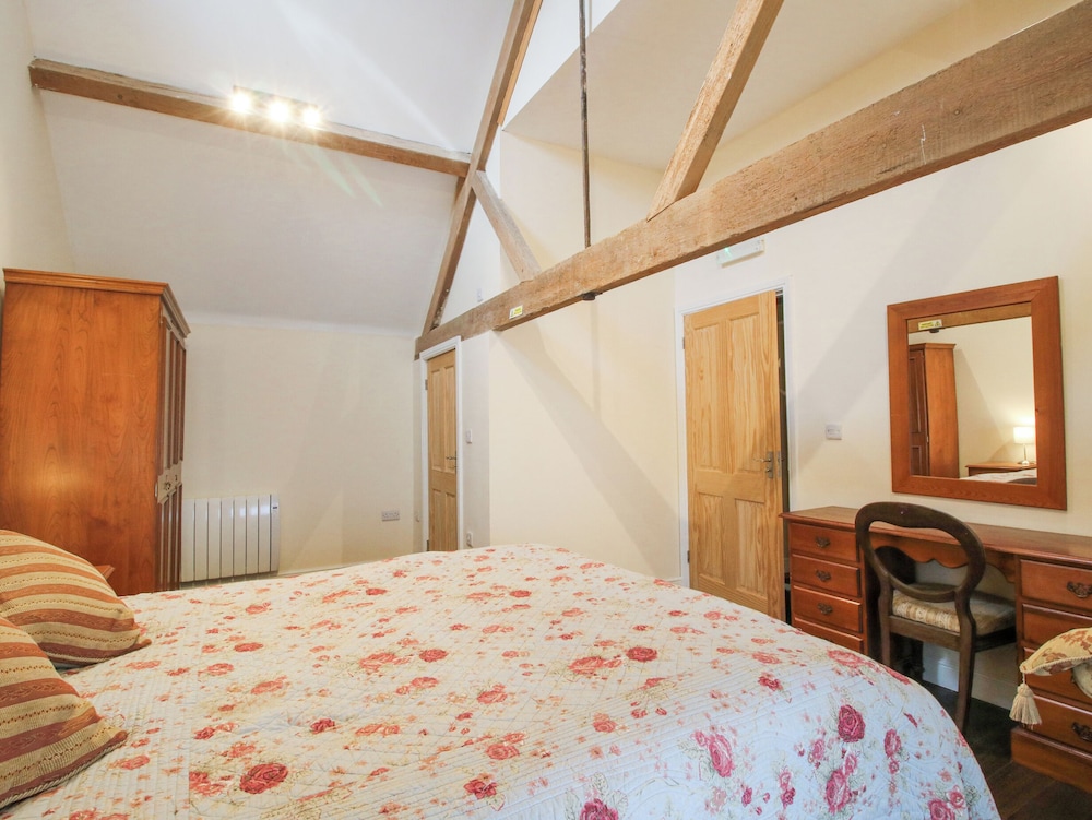 Millstone Cottages - Breidden View