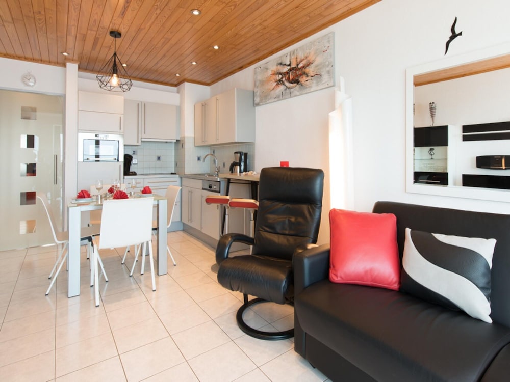 Apartment With Frontal sea View in Ostend