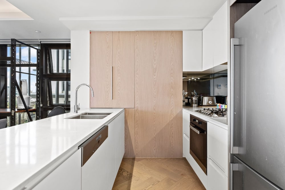 Beautiful 2-bed Unit In Incredible Location