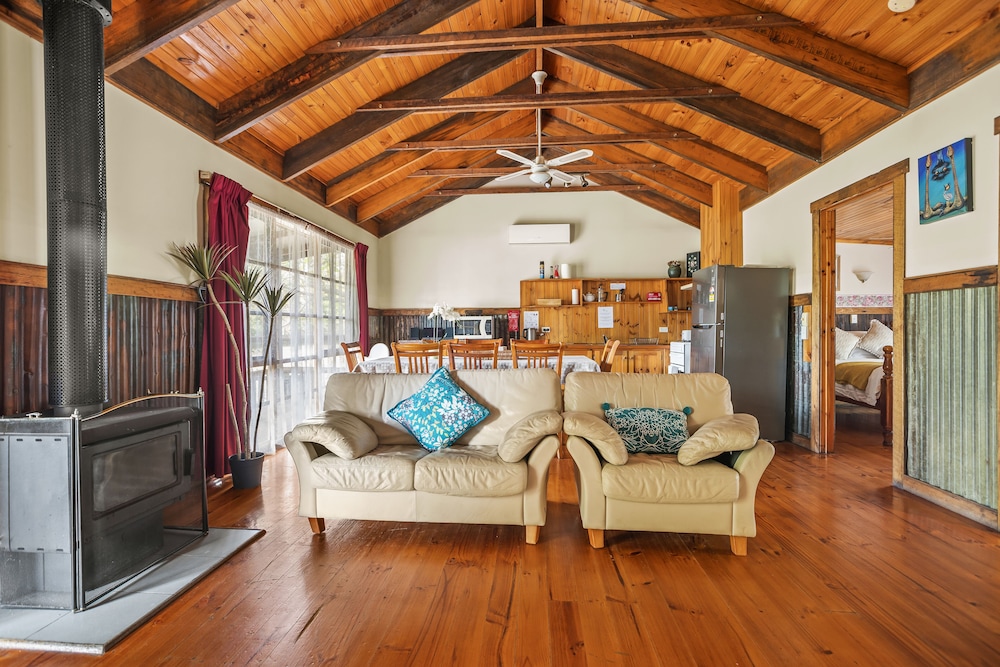 StayAU 3BR Quaint Countryside Cottage
