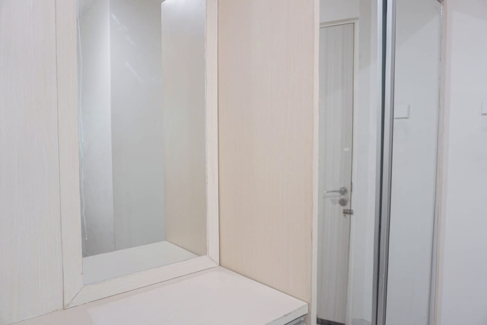 Comfy And Modern 2Br Grand Kamala Lagoon Apartment