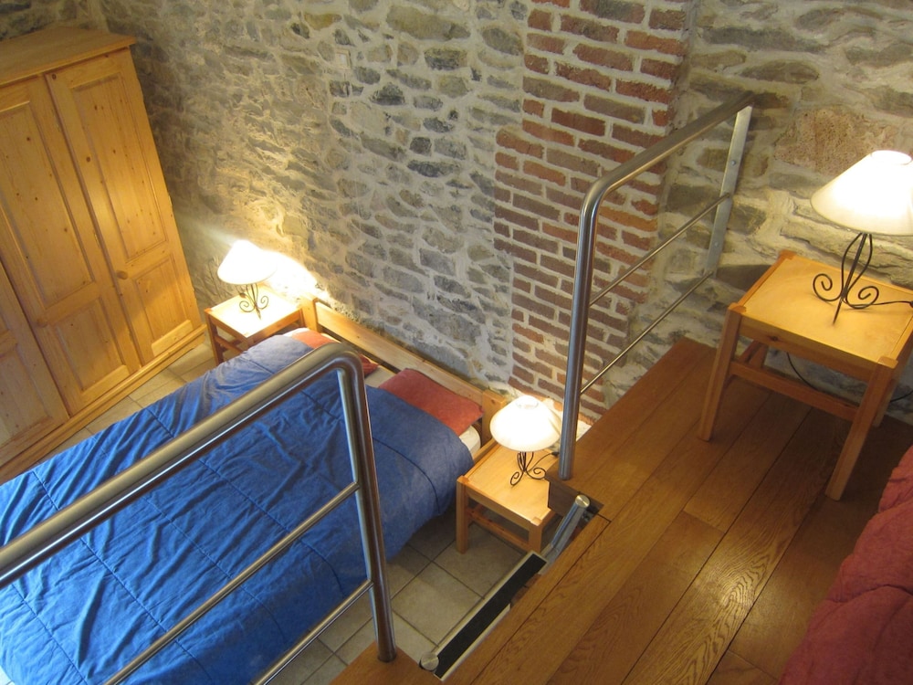 Photo 34