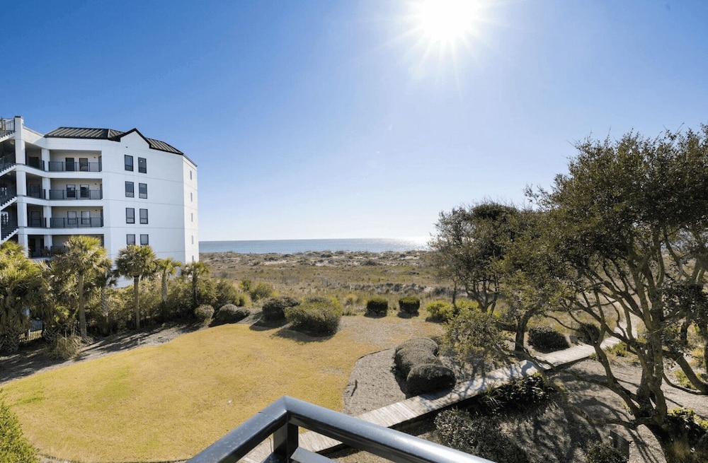 Beachfront, Pool Access, Balcony w/ Oceanview 222 D Shipwatch by Avantstay