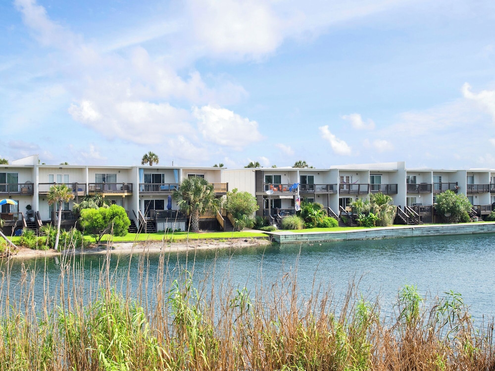 Coconut's Beach House by Southern Vacation Rentals