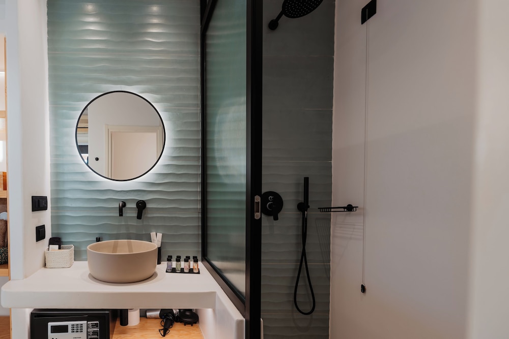 Oliving Mykonos Luxury Suites