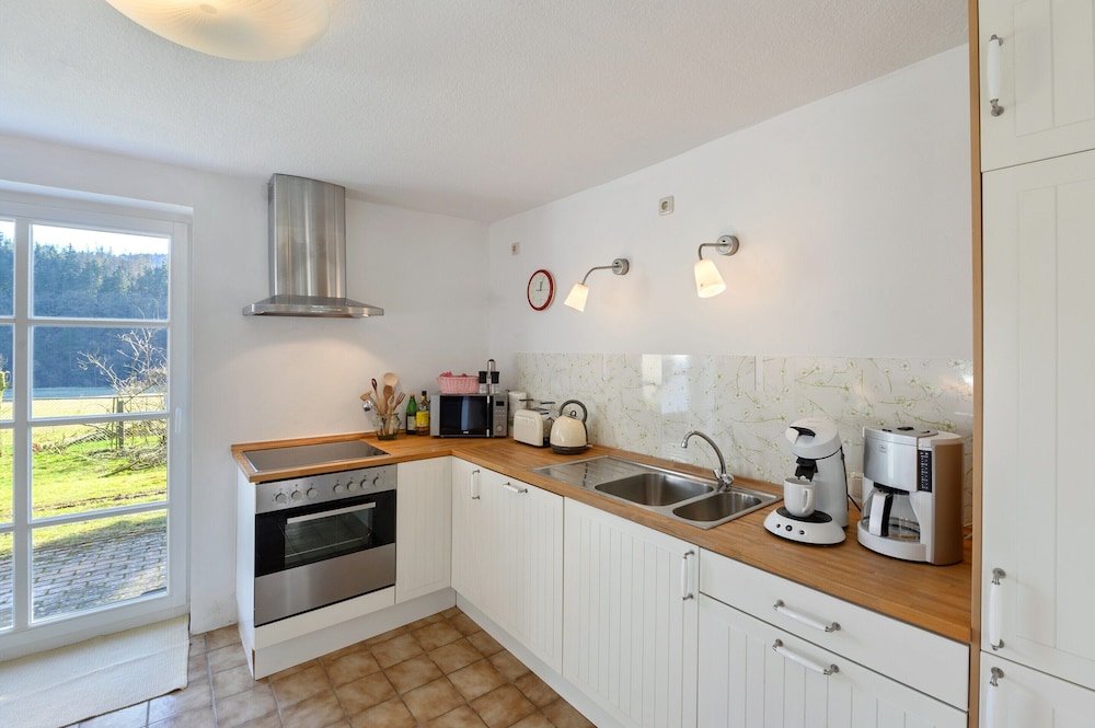 Eppe Timbered Retreat