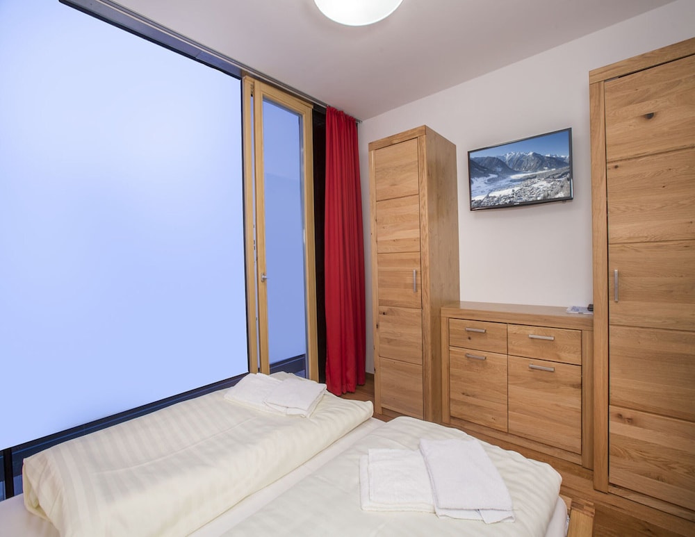 Apartment in Neukirchen by Ski Lift & Sauna