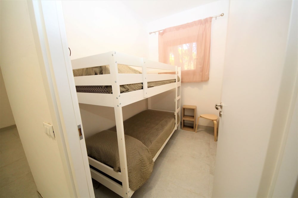 Modern 2 Bedroom Flat Near Rosolina Mare Beach