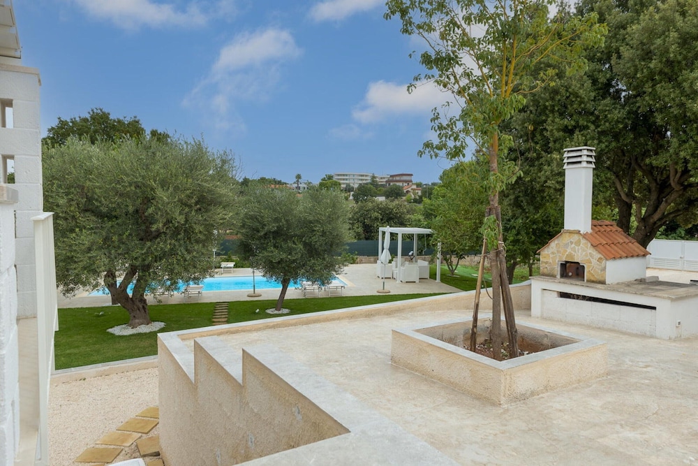 Villa Near Cisternino With Pool and Orchard