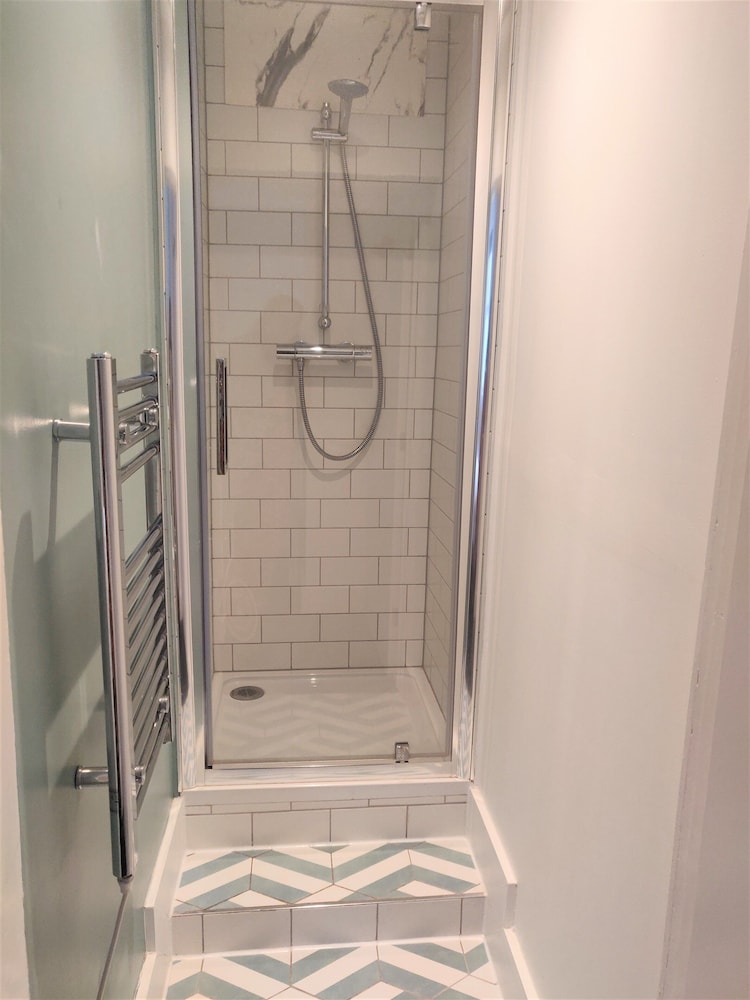 Oakfield Place Townhouse view 4