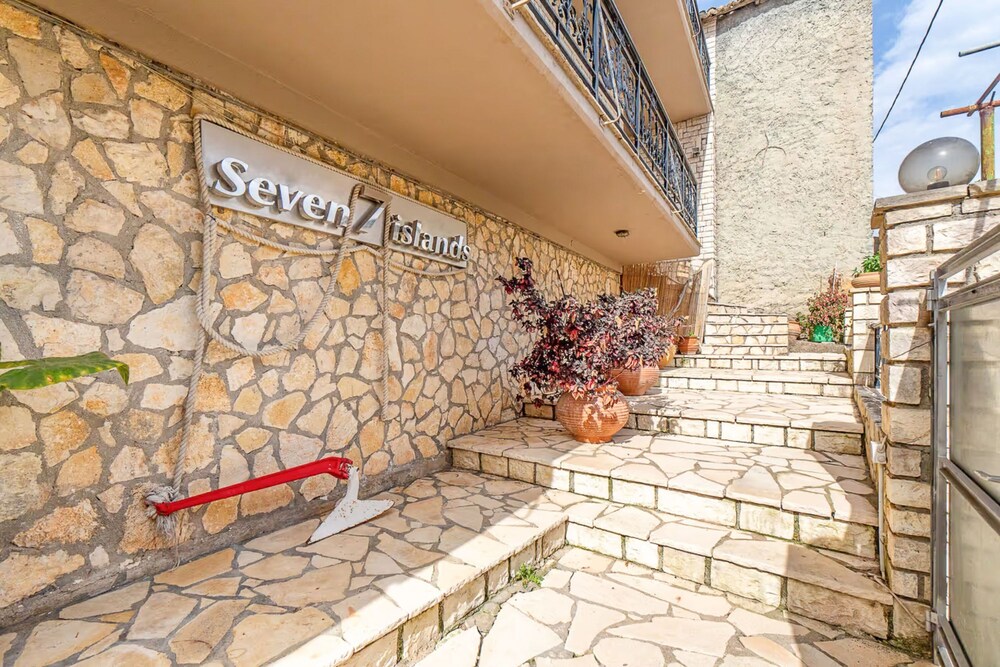 Corfu Apt in Gaios With 1 Bedrooms and 1 Bathrooms