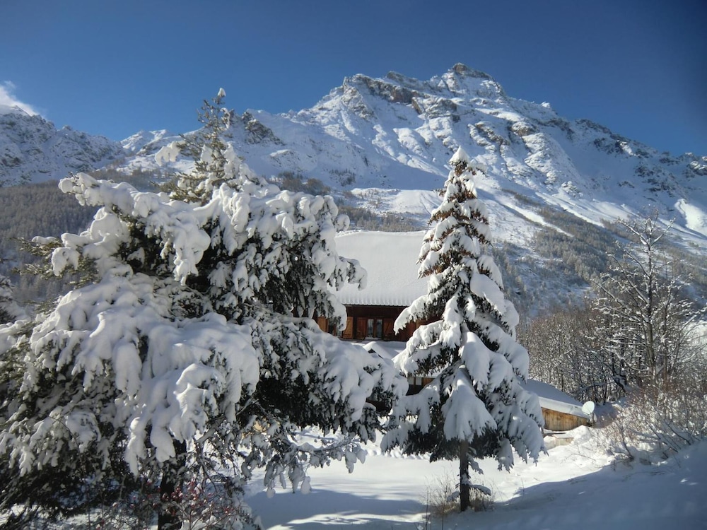 Auberge Du Pont De L'Alp