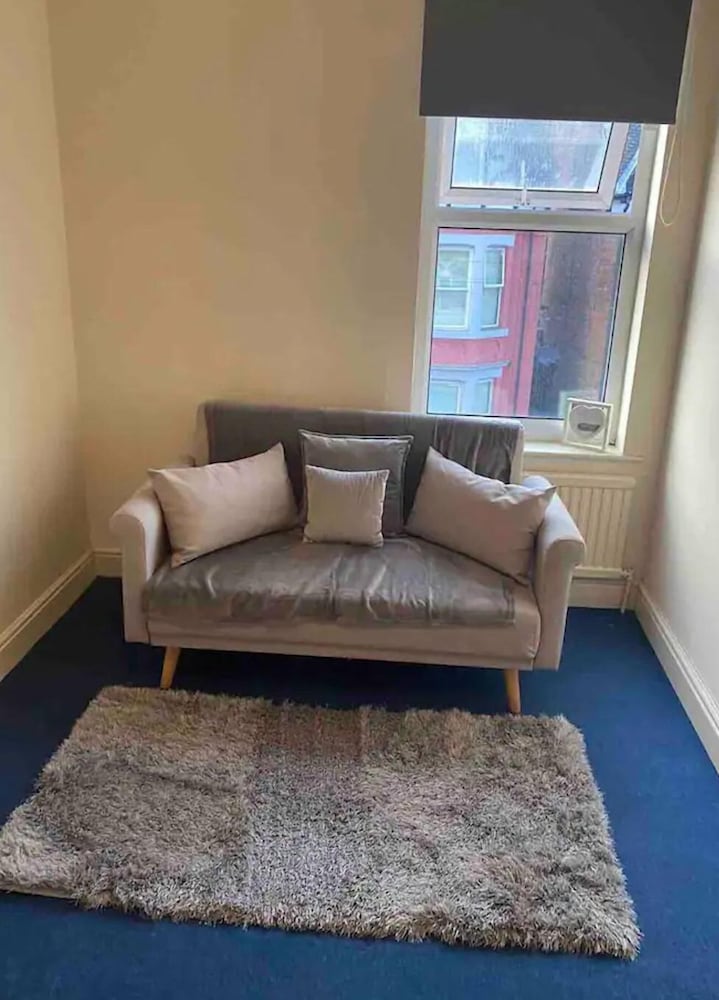 Flat 3, 52 Sneinton Hermitage Nottingham NG2 4BS view 5